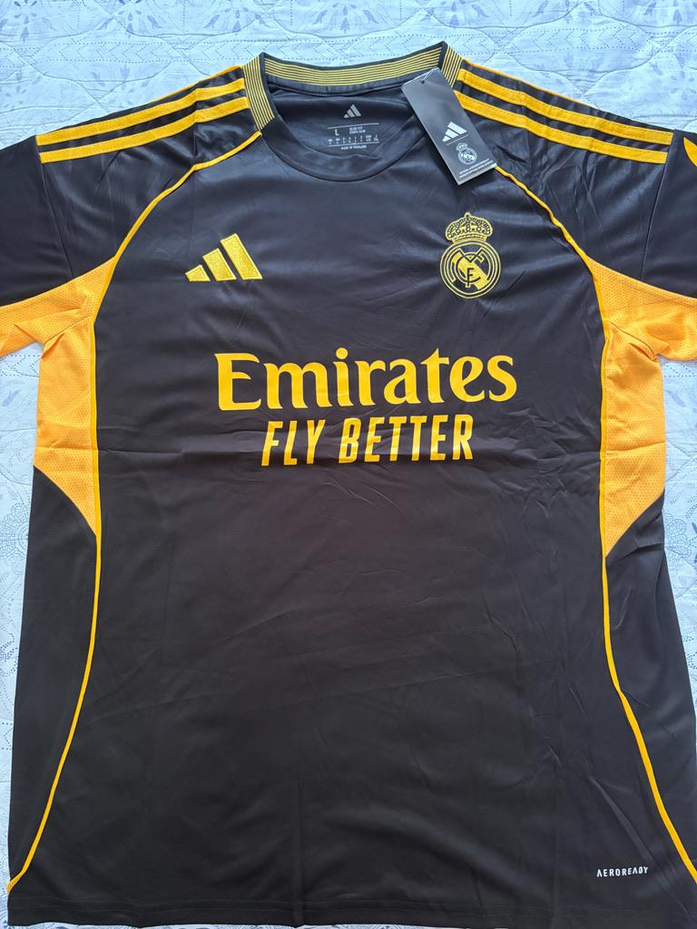 Camisa Real Madrid Jogador Edição Especial 25/26 Adidas